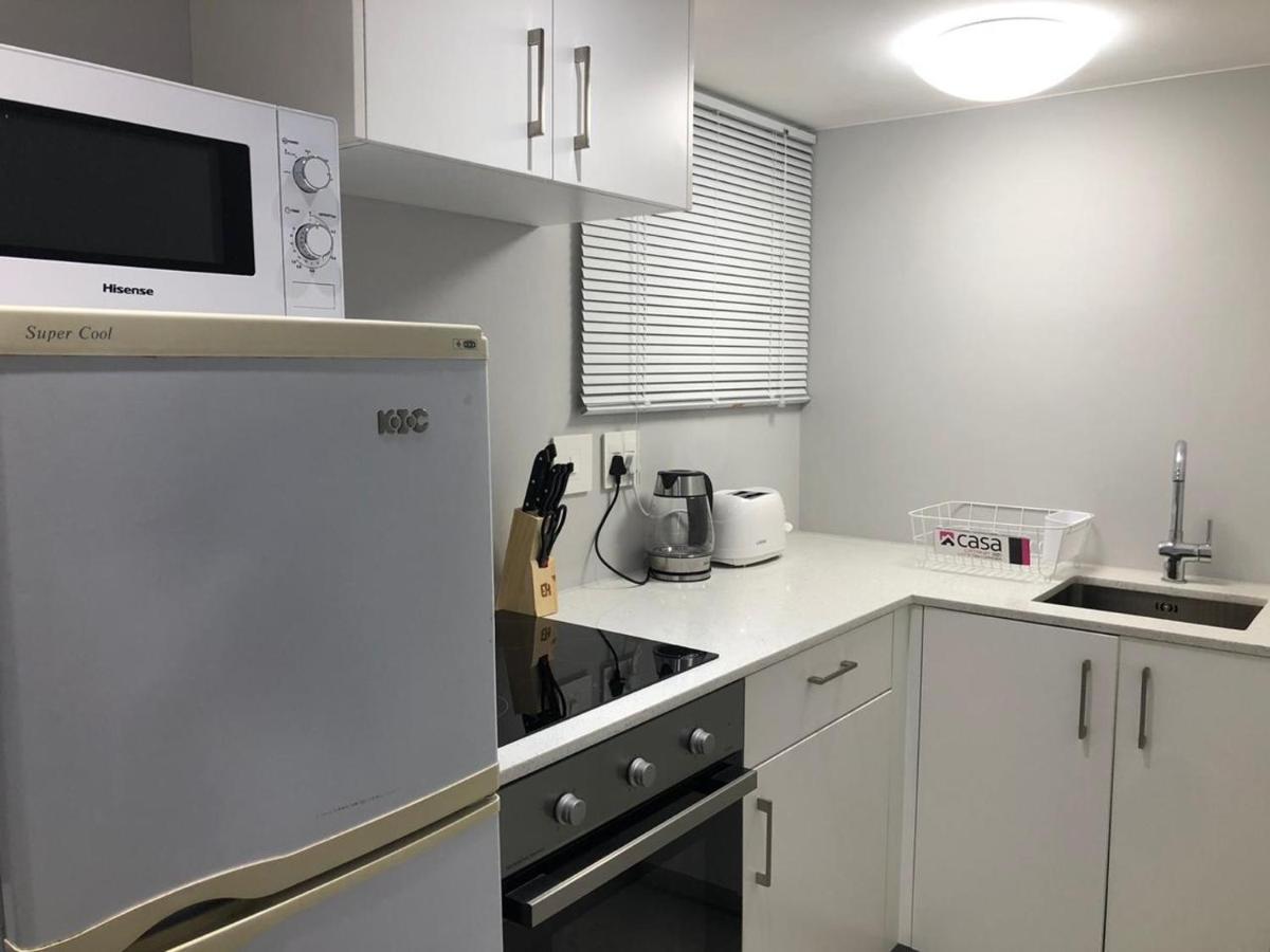 Private Bachelor Pad In Sea Point Lägenhet Kapstaden Exteriör bild